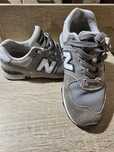 Фірмові кросівки. New balance. Натуральний замш. Ідеал.