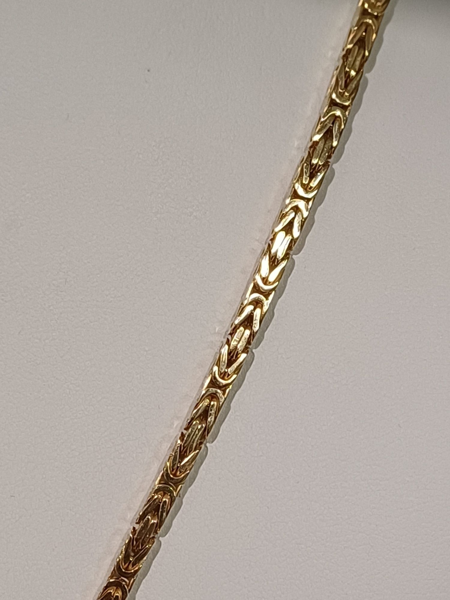 Łańcuch król 585