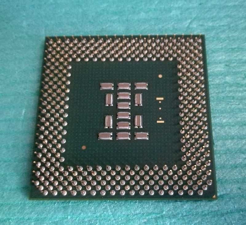 PROCESOR Intel Pentium III Malay 733/256/133/1.7v SL4CG