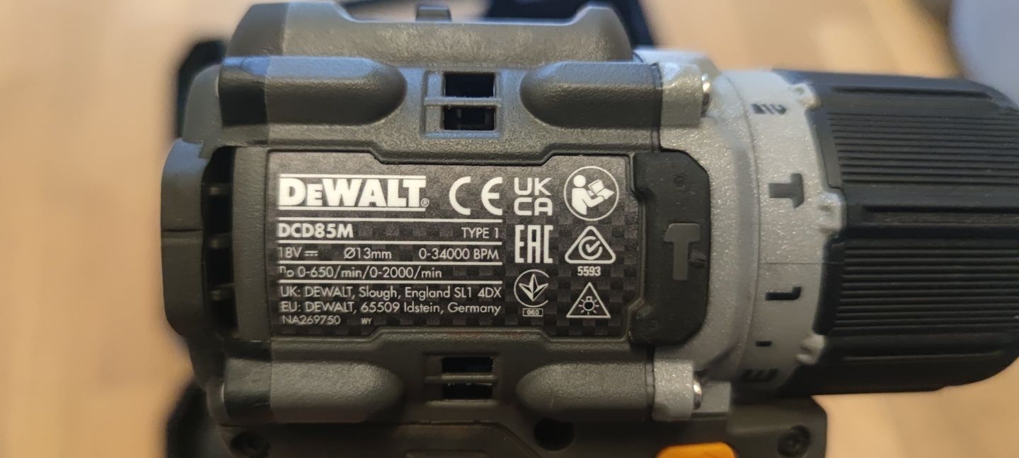 Wiertarko-Wkrętarka DeWalt DCD85ME2G 18V 2 akumulatory 1.7AH TSAK stan