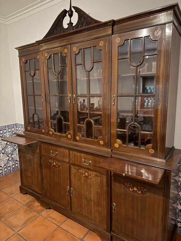 Móvel estilo D. Maria