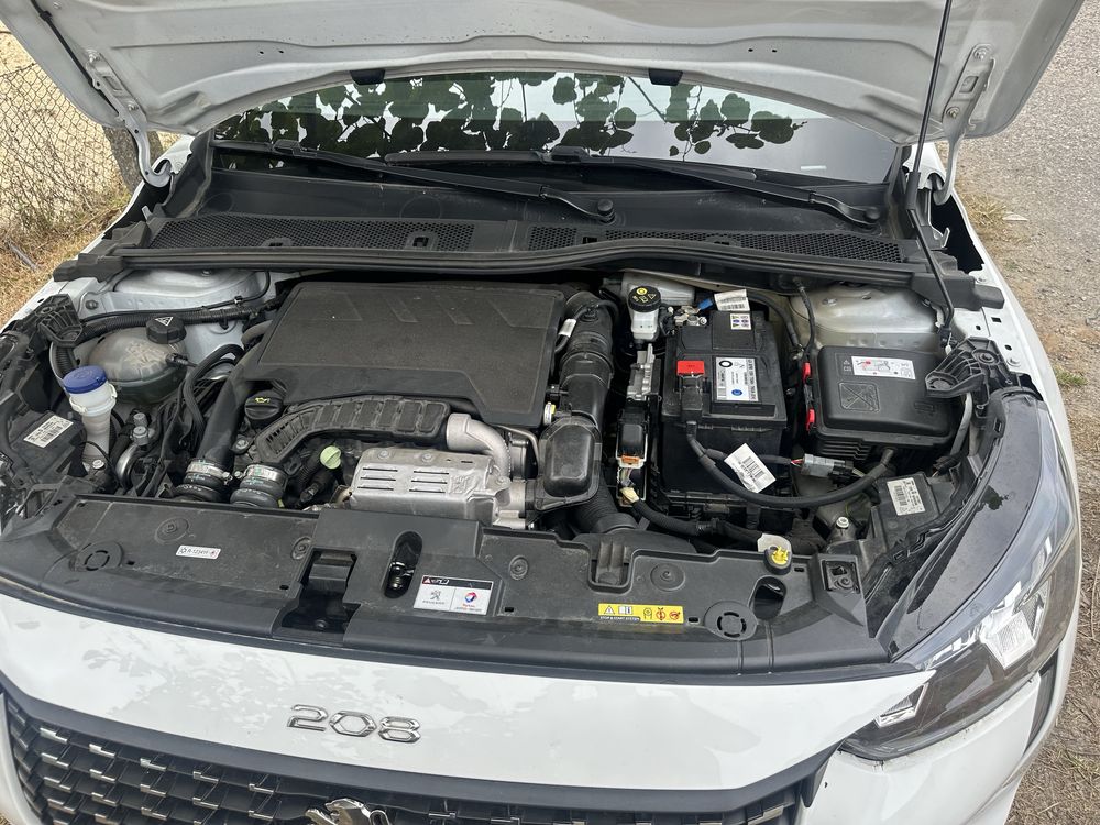 Peugeot 208  PureTech active 1.2 POUCOS KMS