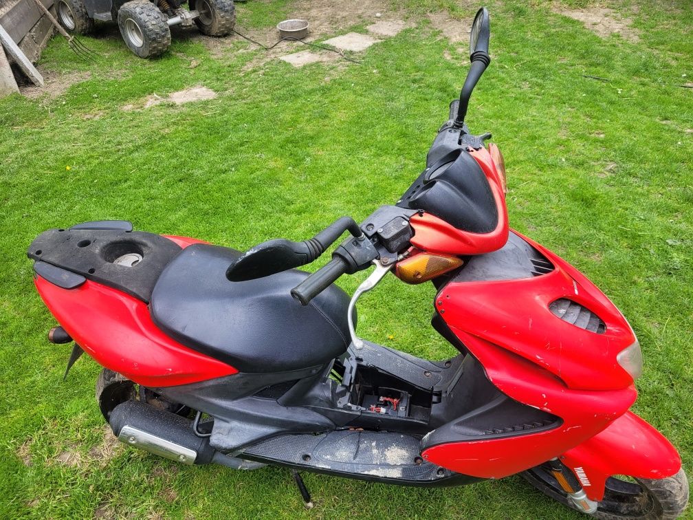 Skuter Yamaha YQ50 AEROX