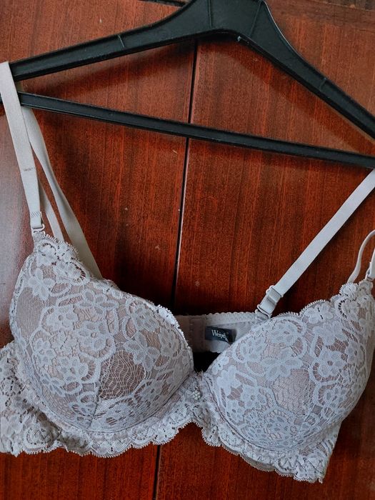 Бюстгальтер б/у, бежевий