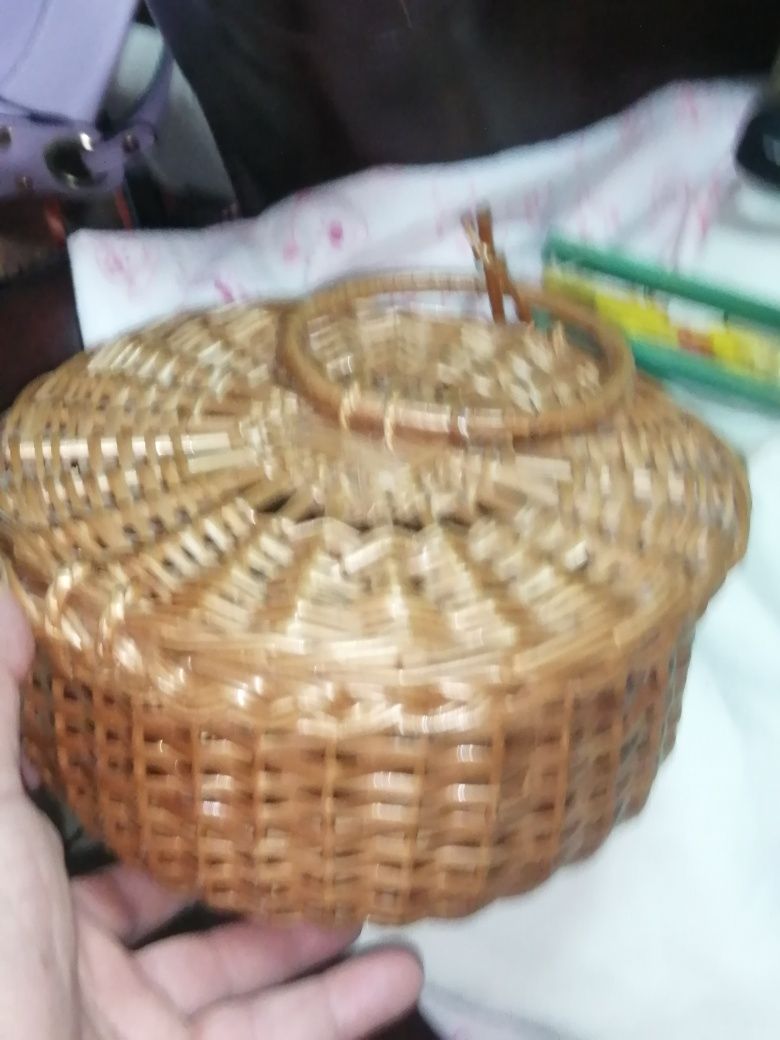 Cesta toda em Verga toda nova para costura