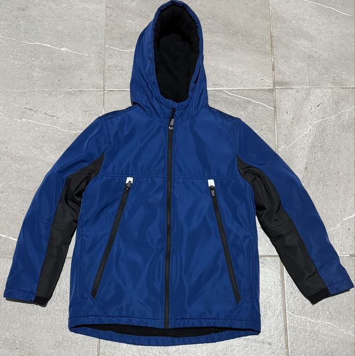 Тепла  куртка на хлопця 8-10 років