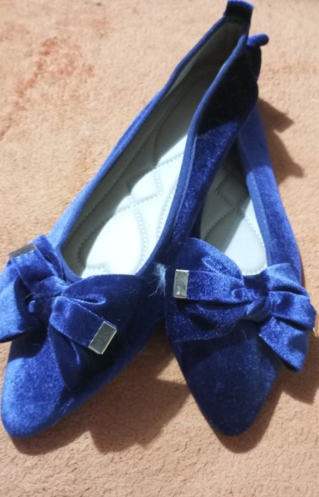 Ошатні балетки з велюру 44 розмір