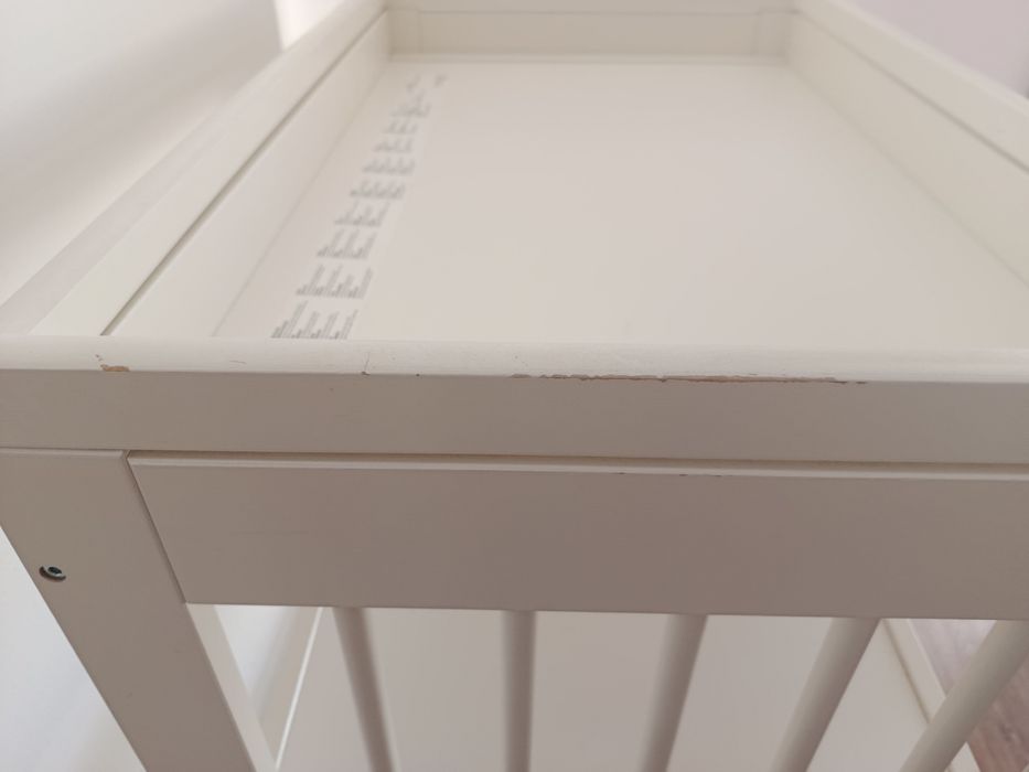 Móvel Muda fraldas Ikea