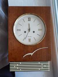 Настенные маякниковые часы с боем Янтарь СССР 60х годов винтаж