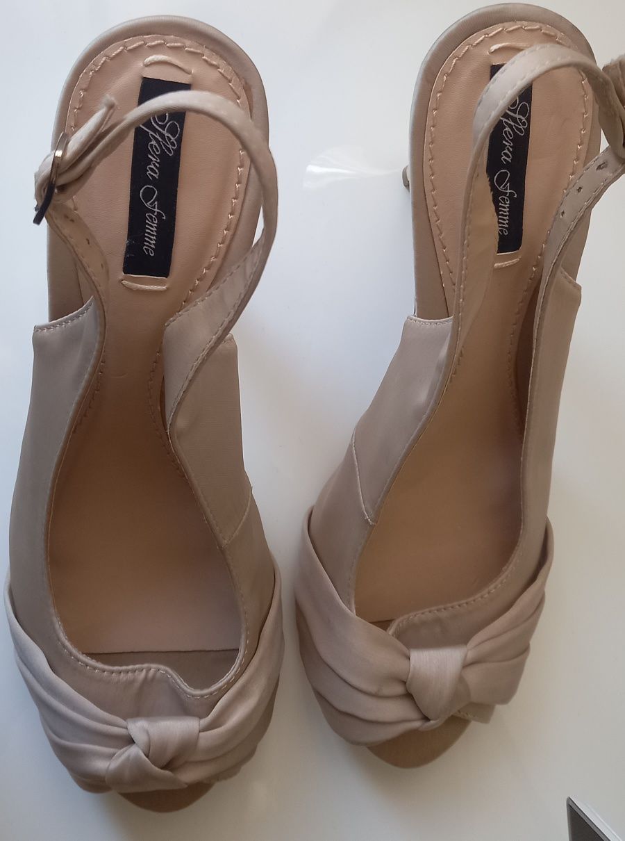 Sapatos bejes Sfera femme