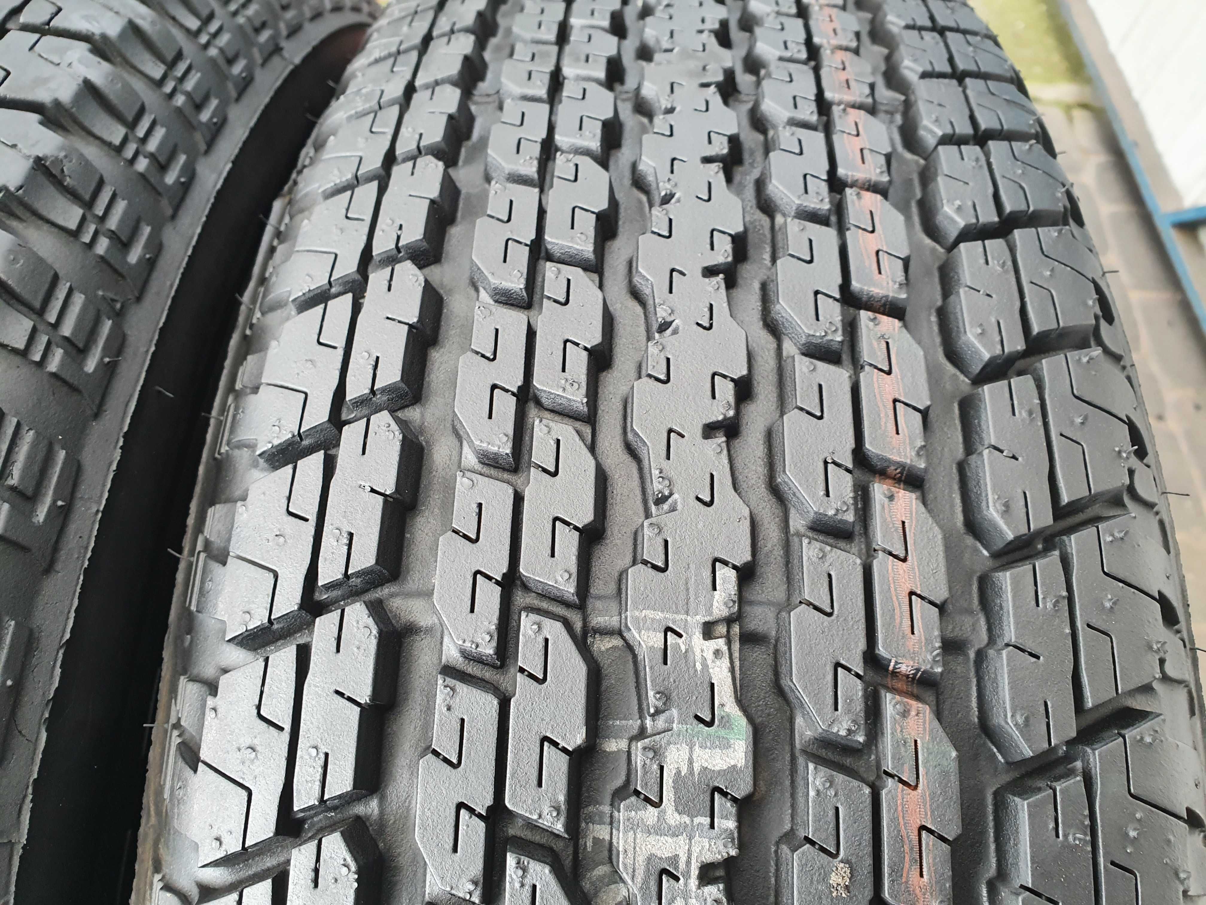 255/ 70 R 18  Bridgestone