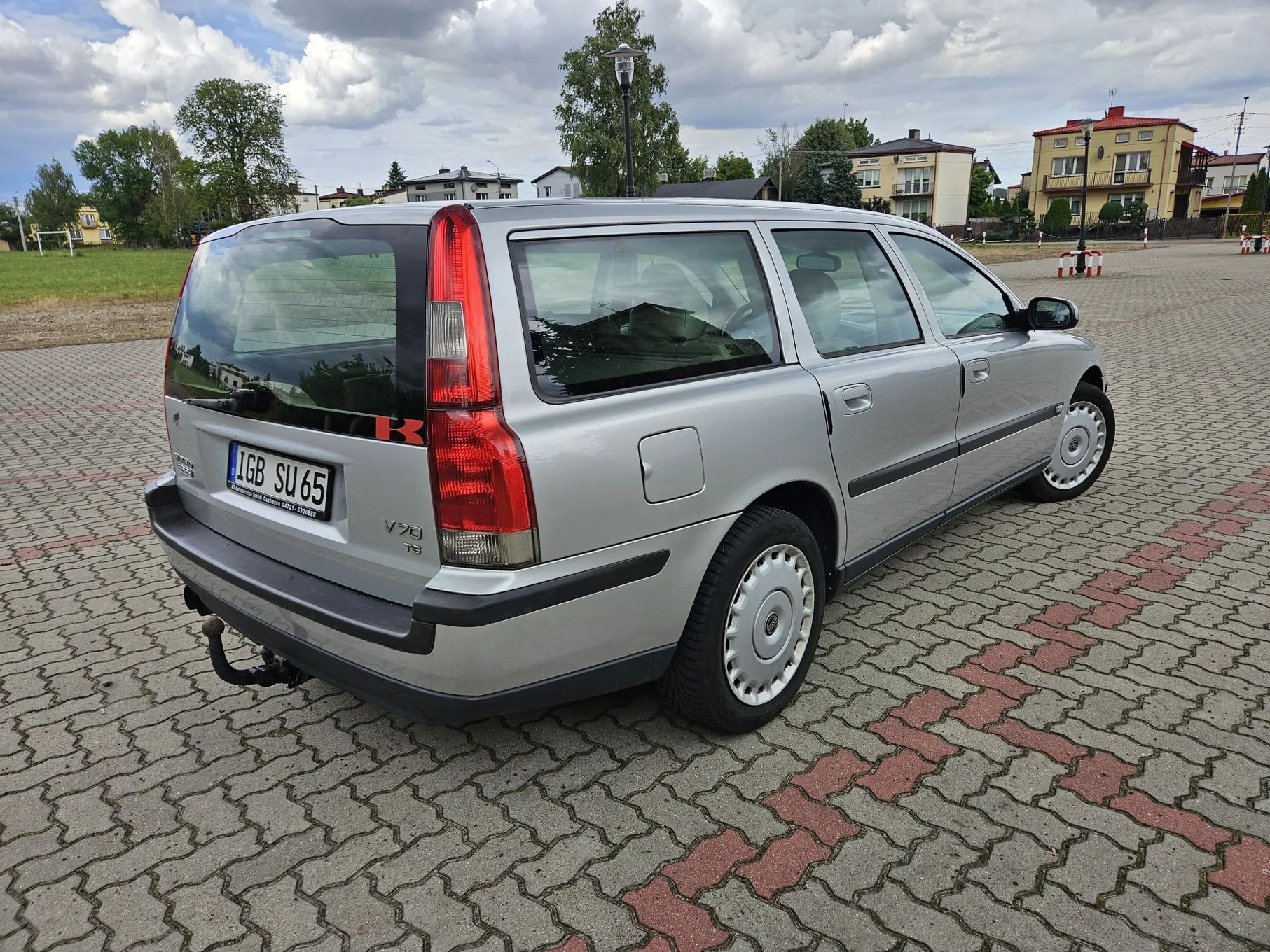 Volvo V70 2.4 TURBO 250KM T5 skóra manual doinwestowany OPŁACONY