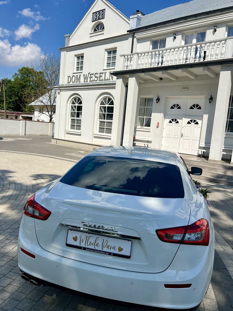 Auto do ślubu Maserati Ghibli Kraków wynajem do slubu  auto