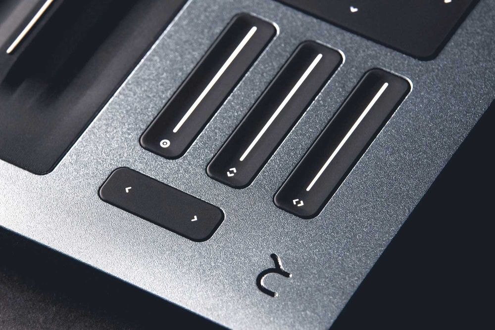 Teclado Controlador Midi - Roli Seaboard RISE 2 49 - NOVO