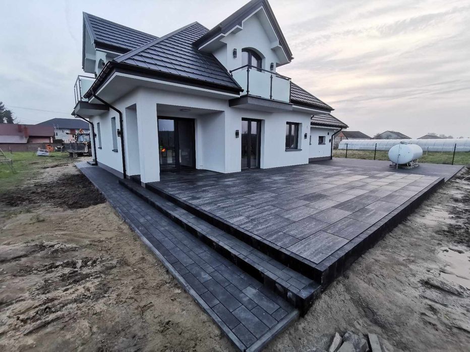 Usługi koparko-ładowarką, Układanie kostki brukowej, Usługi remontowe