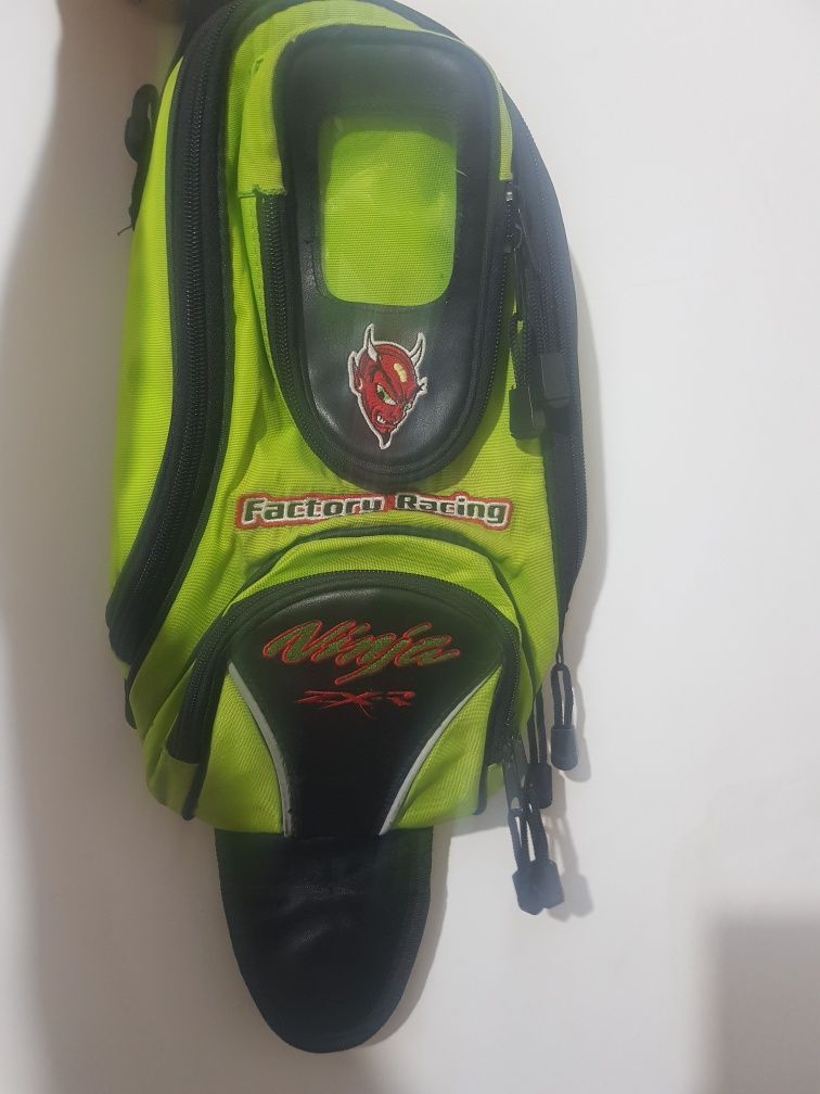 Kawasaki ninja zx9r 2,800€ até final de junho.