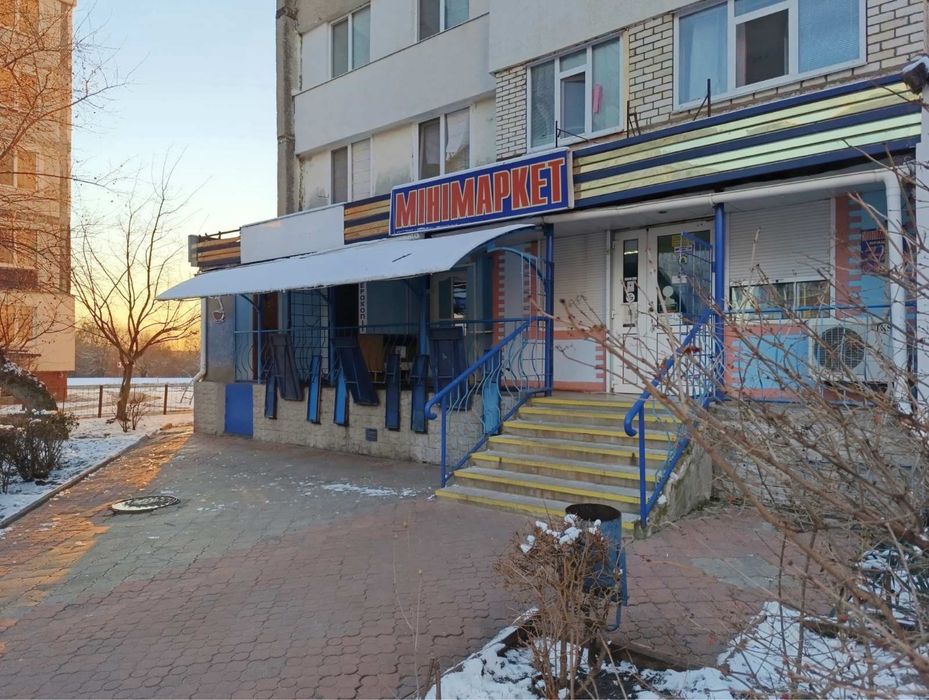 Здам довгостроково торгівельні приміщення в м. Нетішин