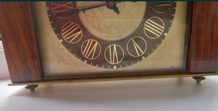 Вінтажний годинник