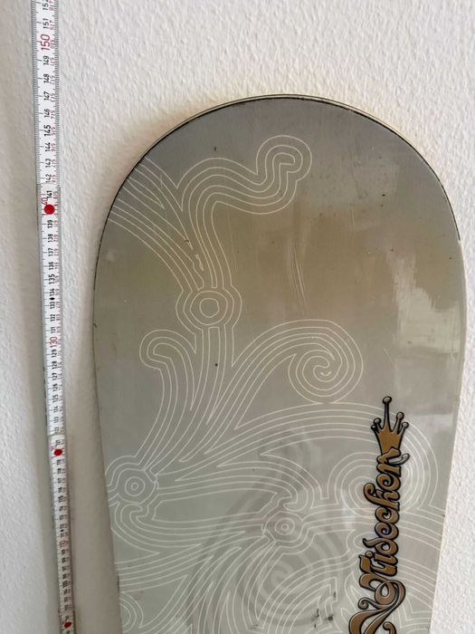 Deska snowboardowa Nidecker Angel 145 cm, stan dobry, srebrna - żółta