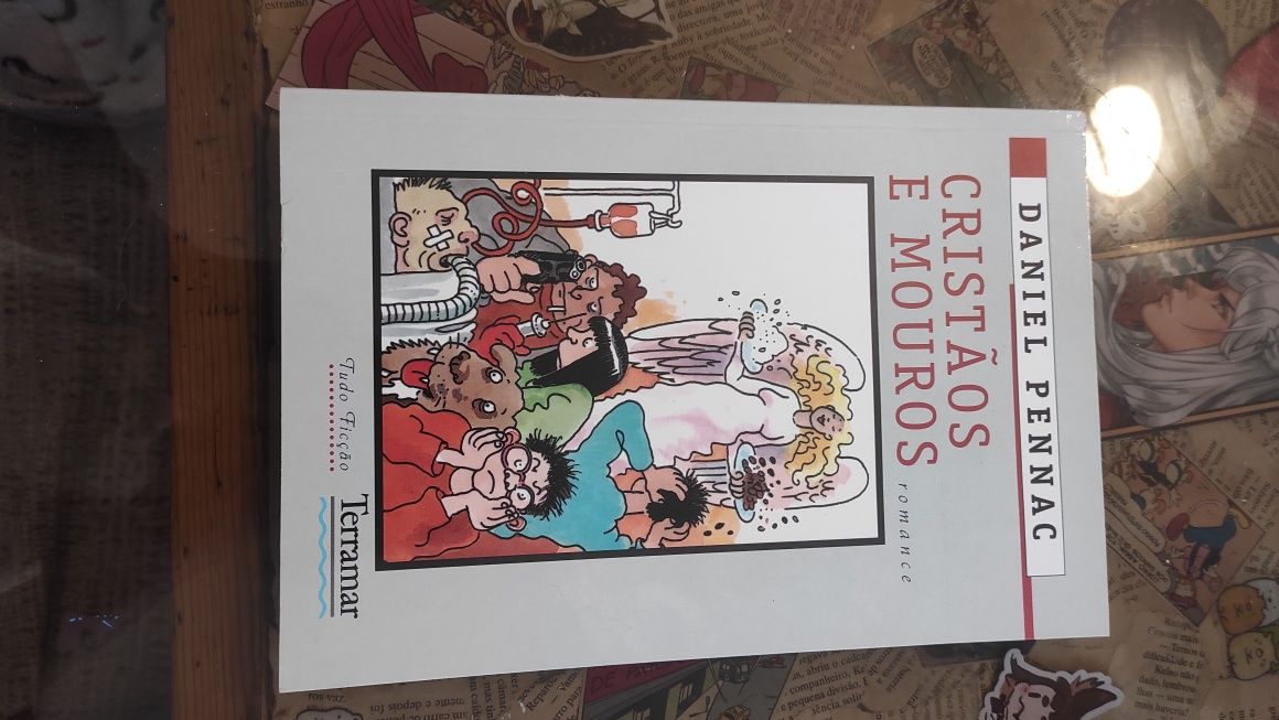 Vários livros, portes incluídos
