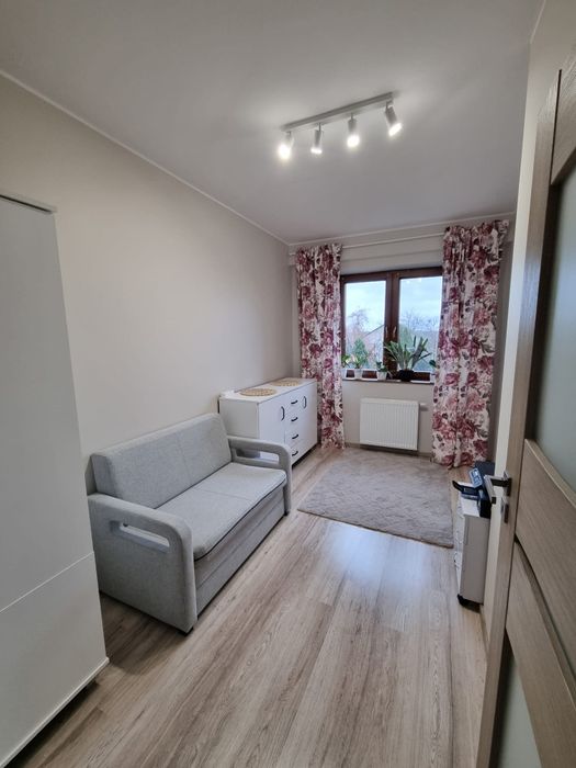 Sprzedam bezpośrednio piętrowy dom w zabudowie szeregowej zatorze