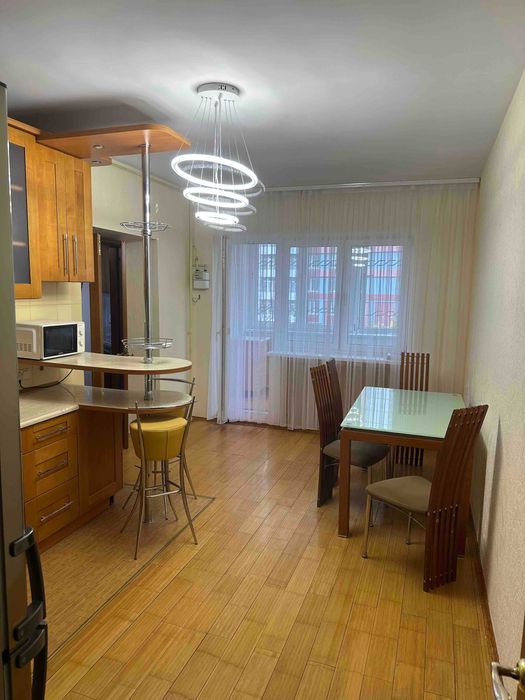 Продам 3-х ком 130м  ГОВОРОВА/ Армейская рядом ПАРК