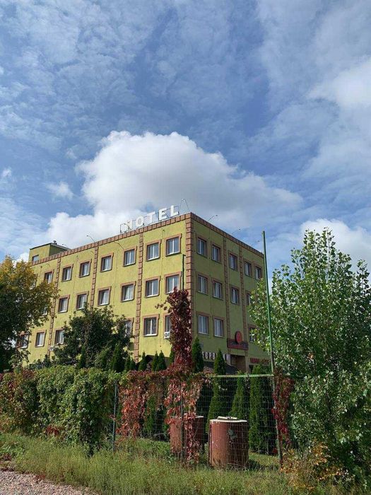 Продажа гoтoвого oтeльно ресторанного бизнecа с базой клиентов Киев