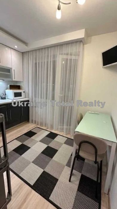 ВИНОГРАДАР! Чудова 1 кімнатна квартира з ремонтом! Пр-т Свободи 30Б