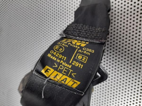 Cinto trás direito FIAT Cinquecento (170_)