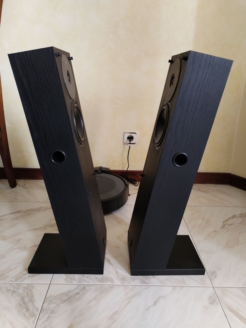 Colunas hifi Royd