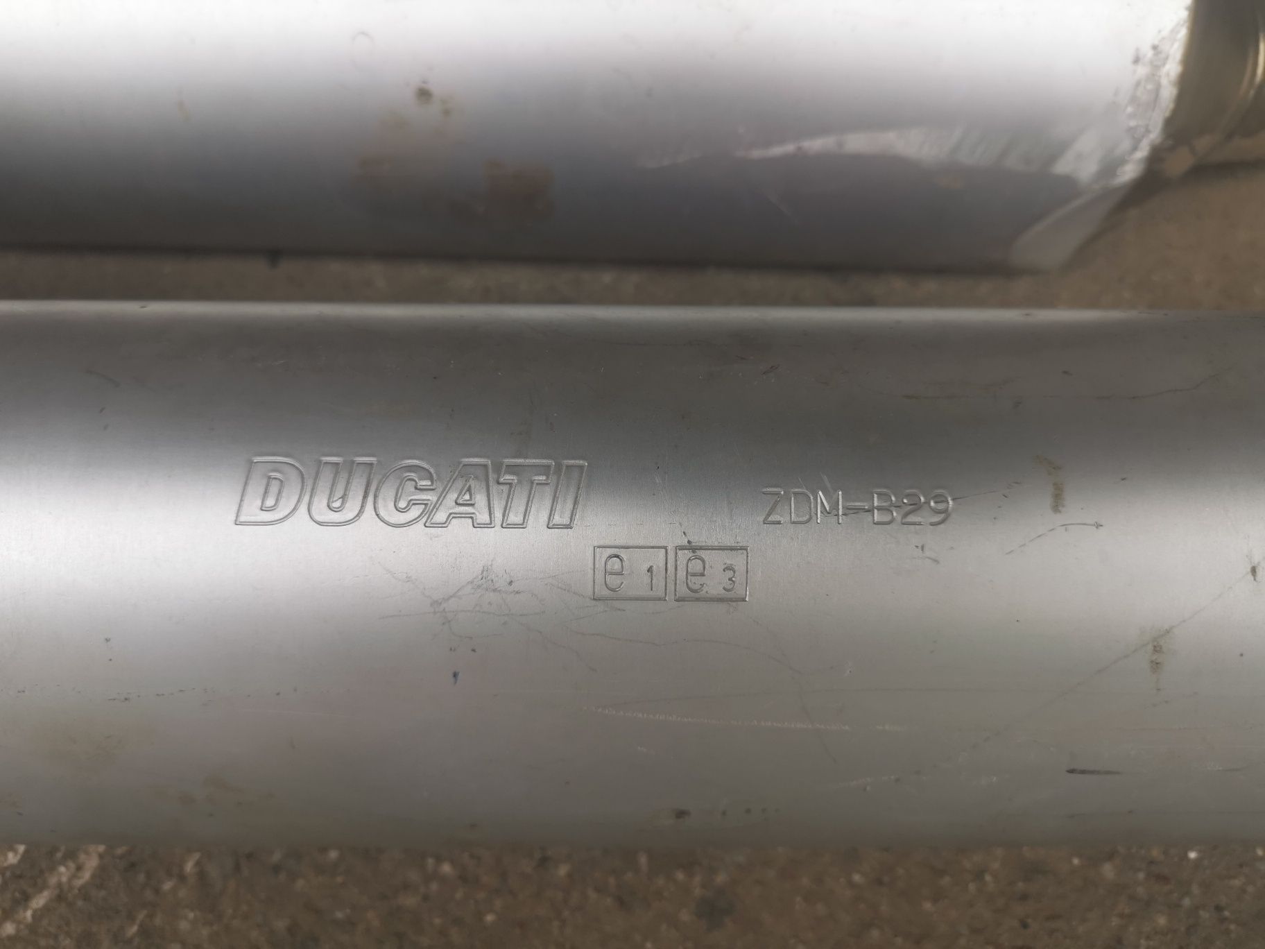 Komplet tłumików Ducati Monster 600