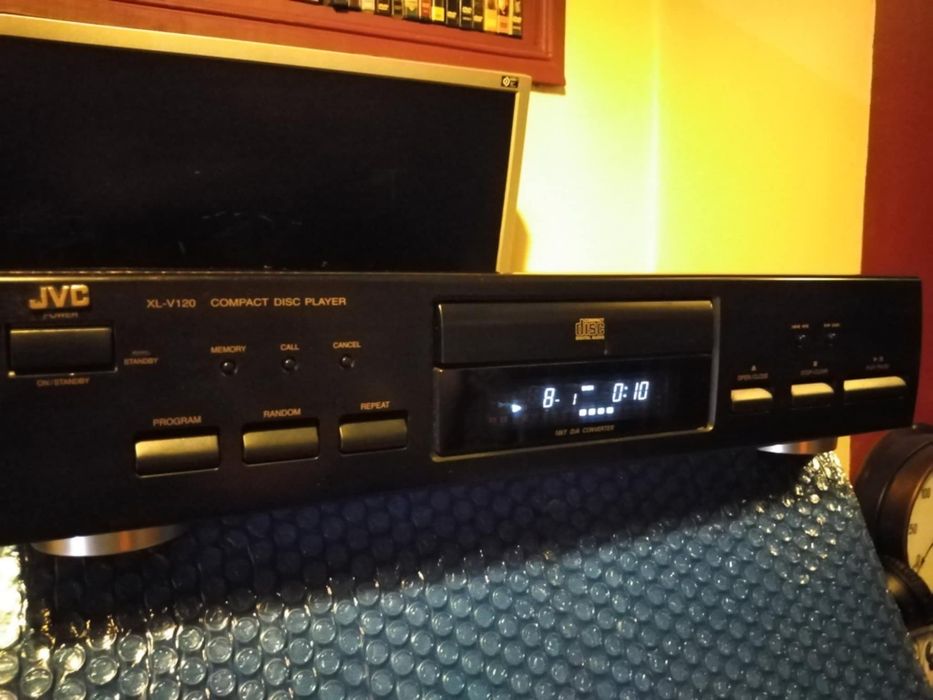 Leitor de CDs JVC, Mod XL-V120