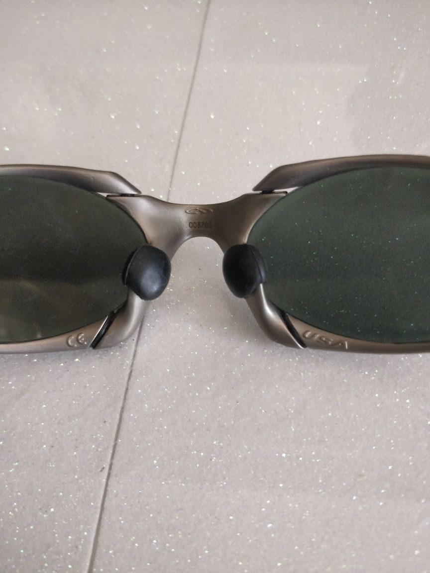 Oakley romeu Titanium