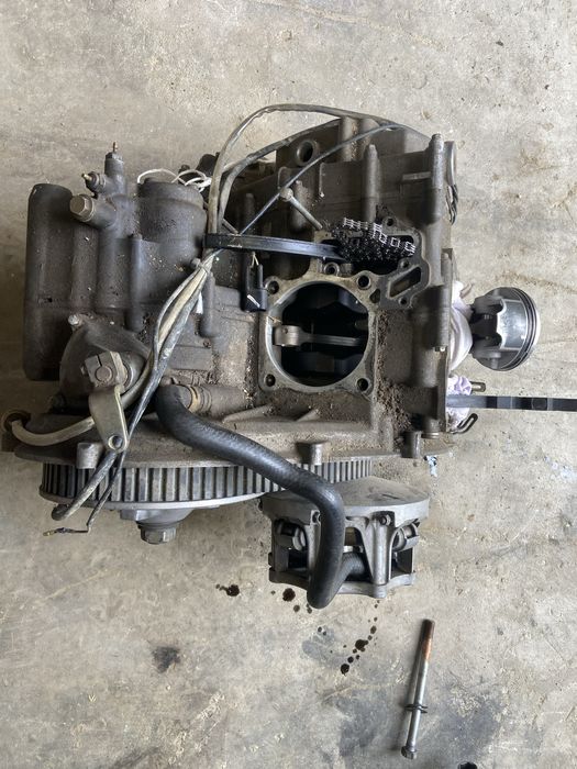 Głowica wałek rozrzadu Cylinder tłok kawasaki kvf 750 bruteforce 650