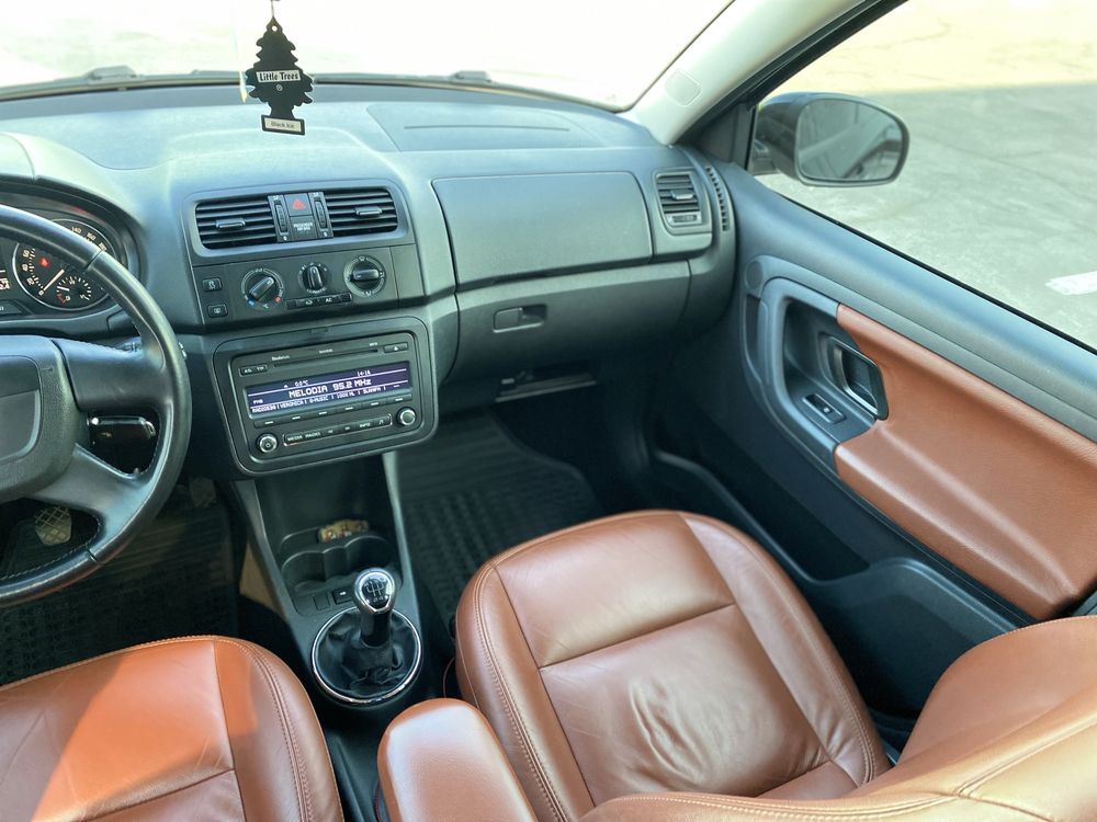 Skoda fabia 2010рік.