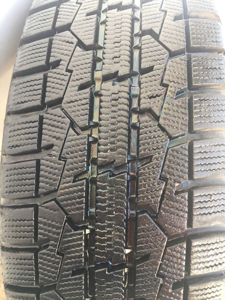 TOYO 185/65 r15 Japan