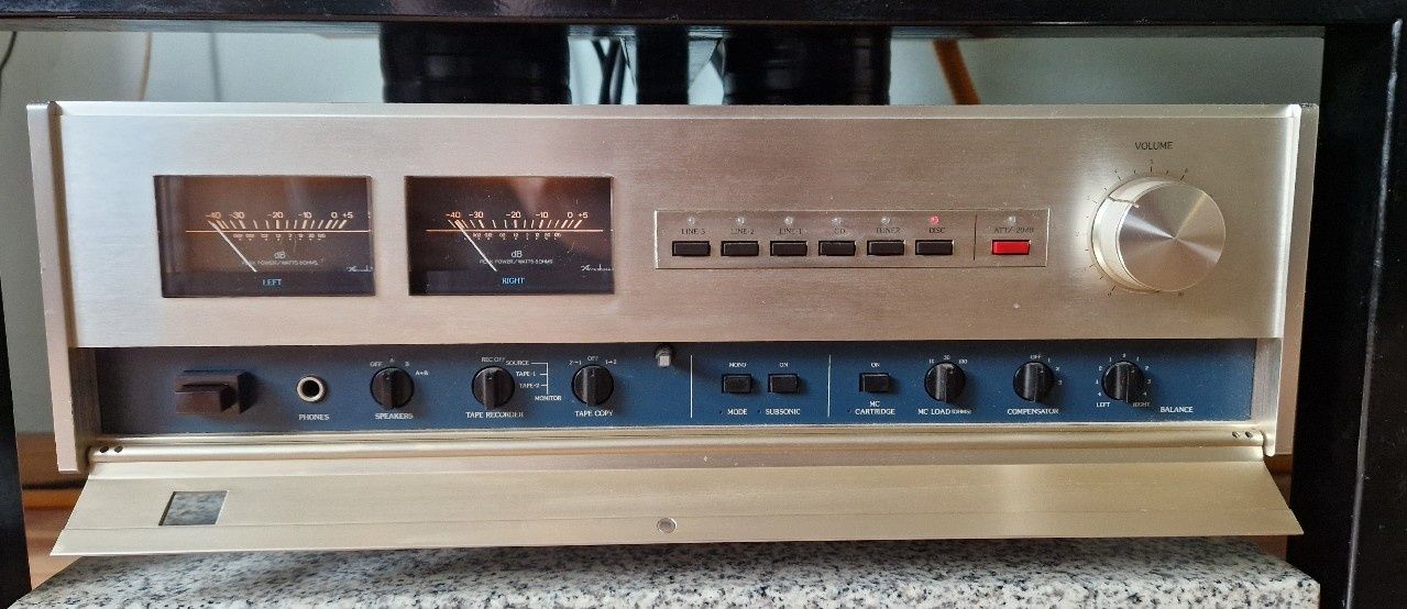 ACCUPHASE E-302, sprzedam lub zamienię.