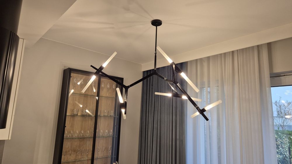 Nowoczesny żyrandol LED