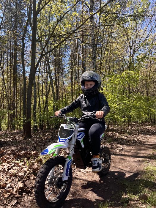 Mrf cross dzieciecy enduro motocykl dla dziecka wynajem cfmoto. Offroa