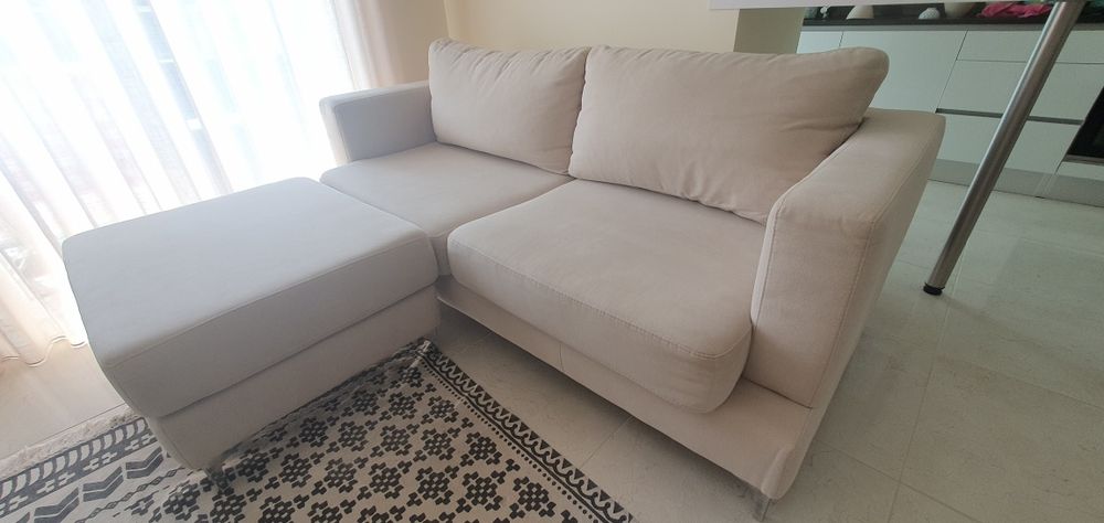 Sofá com puff convertível em chaise long #superdecor #sofasuperdecor
