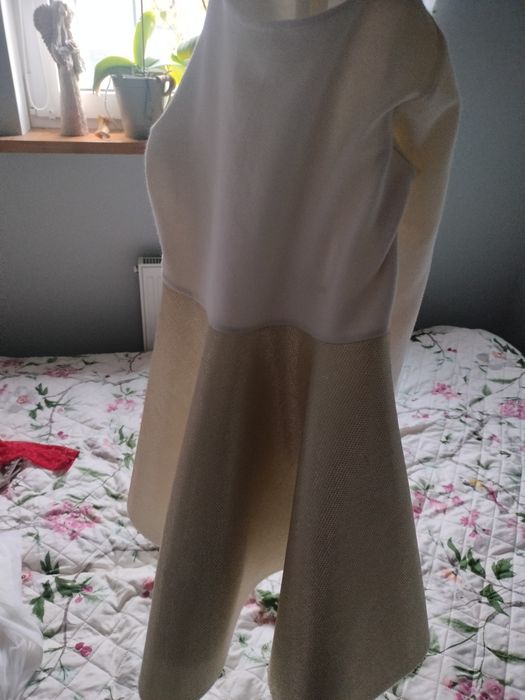 Elegancka sukienka dla dziewczynki 134