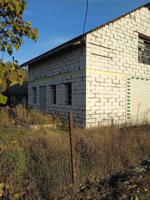 Продаж будинку, дачі