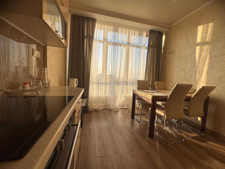 Аркадия. 1к квартира с ремонтом в ЖК Гольфстрим, 48 м. Вид на Тенистую