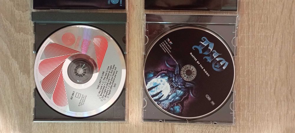 Фирменные СD диски.