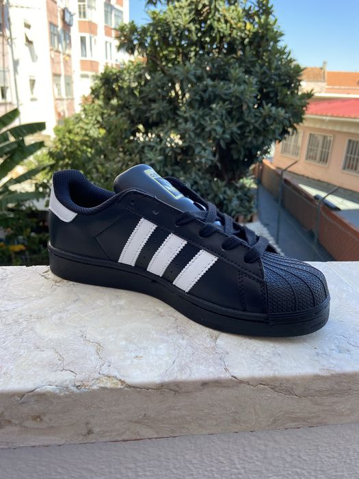 Adidas Superstar 39