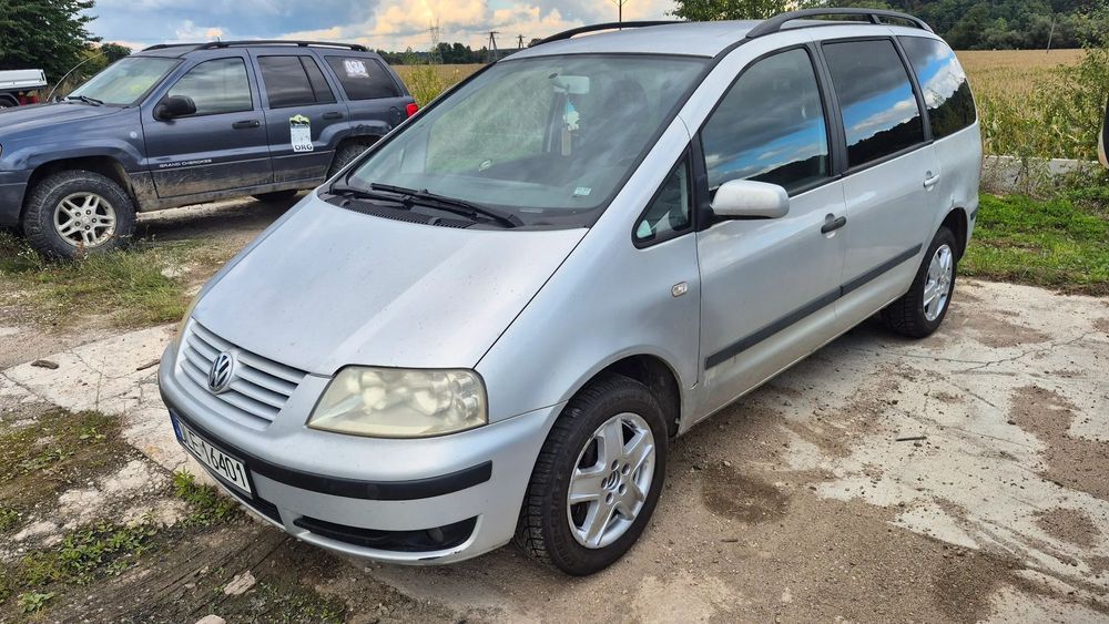 Volkswagen Sharan 1.8T LPG 7 osoowy hak sprawny technicznie