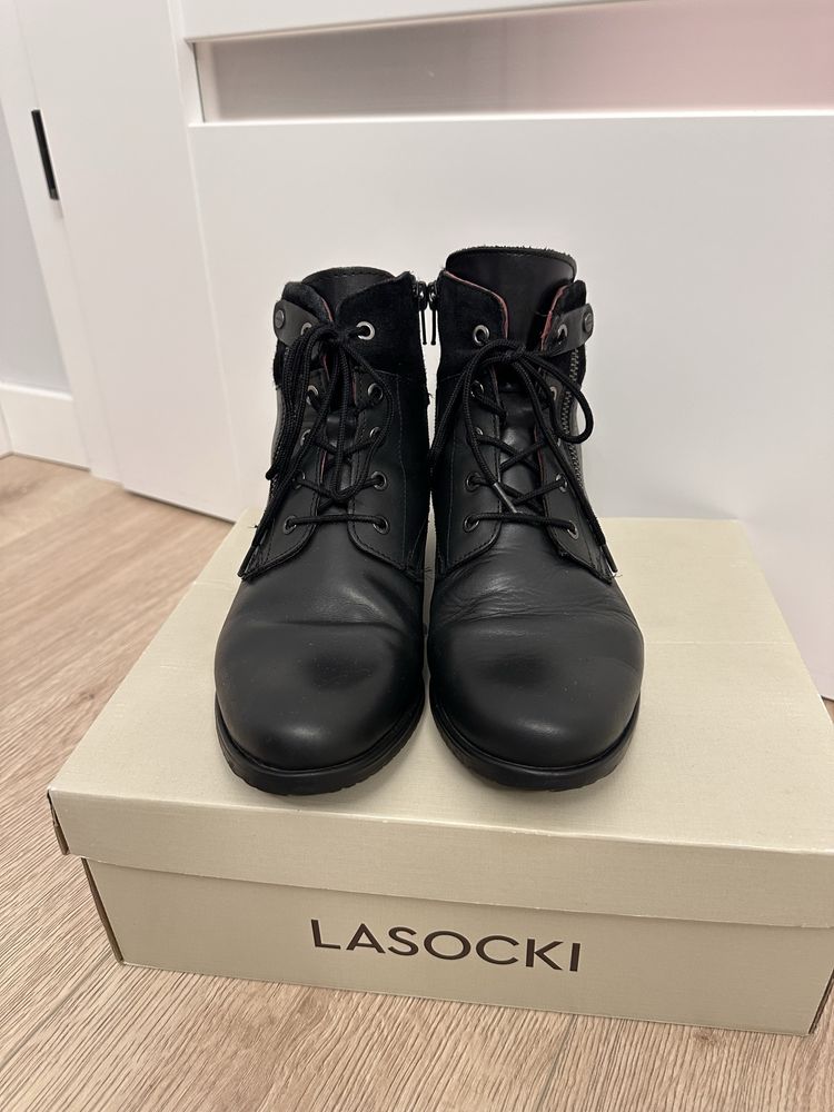 Czarne damskie botki Lasocki r.36