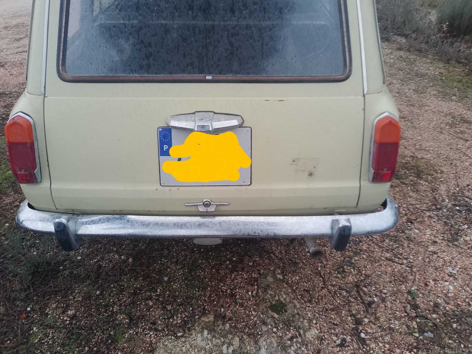 Clássicos antigos Fiat 124 van 1.2
