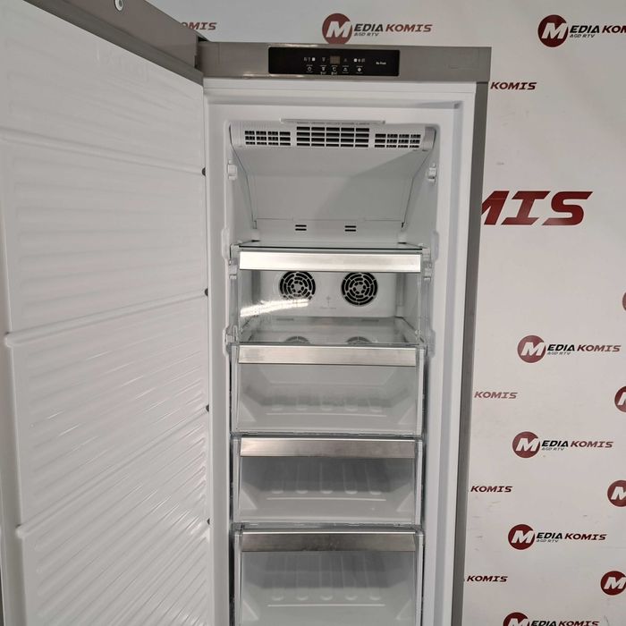 Zamrażarka Bauknecht GKN 19G4S IN 2 [12m-cy gwar] E/257l/187,5cm/41dB