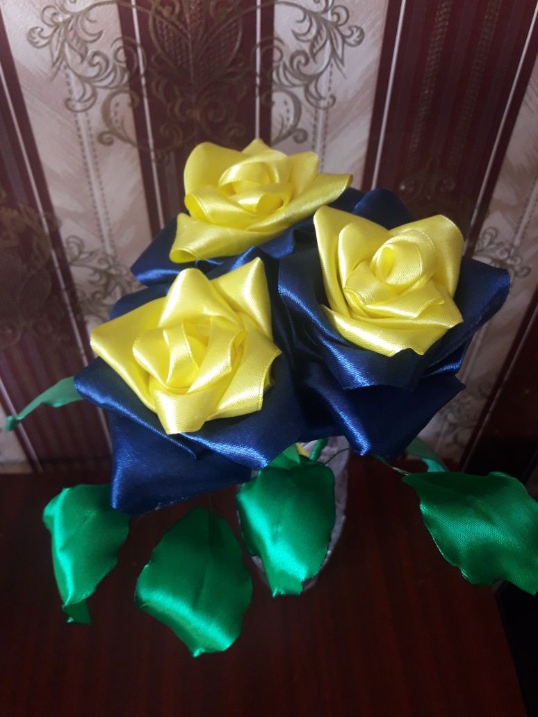Розы с атласной ленты!